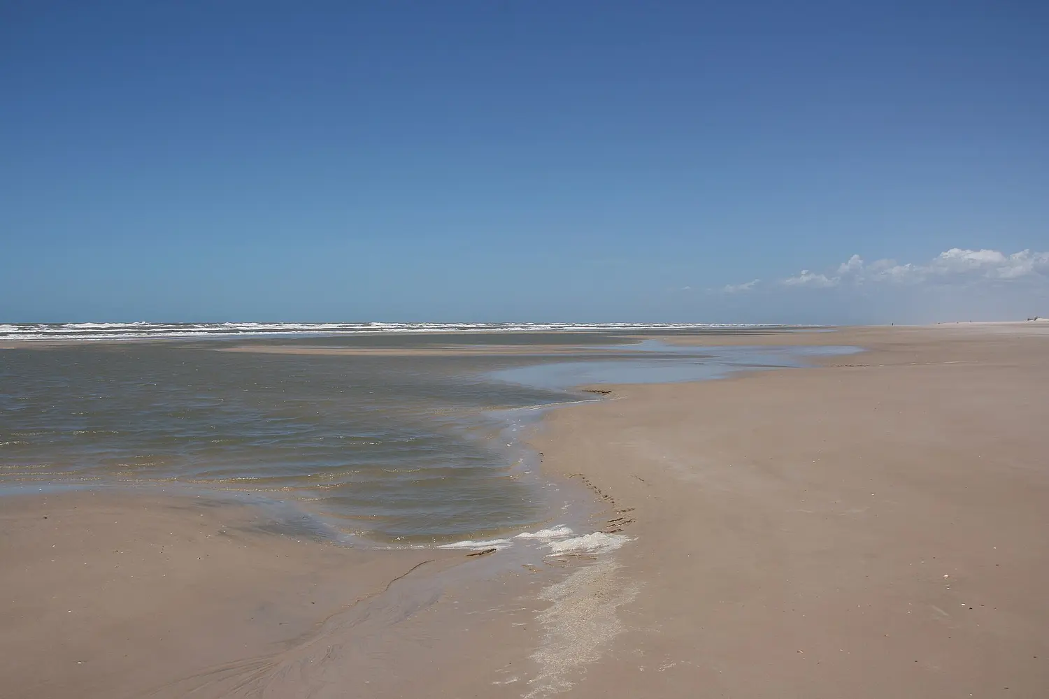 The beach at Atins at low tide