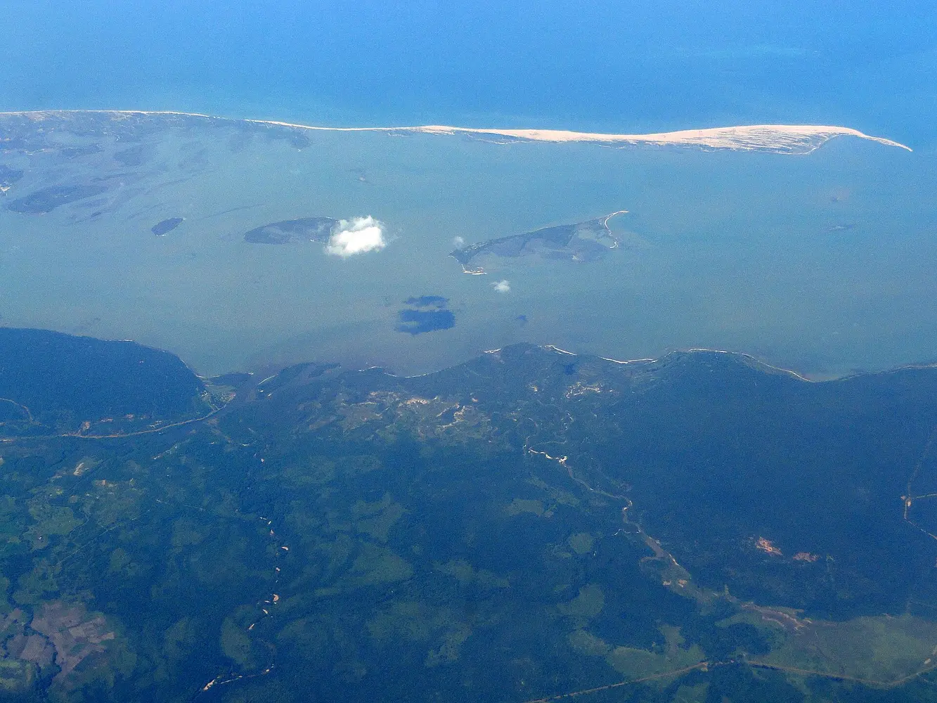 The Kalpitiya peninsula and Puttalam lagoon from the air
