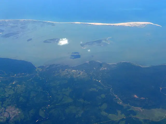 The Kalpitiya peninsula and Puttalam lagoon from the air