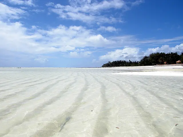 Paje beach at low tide